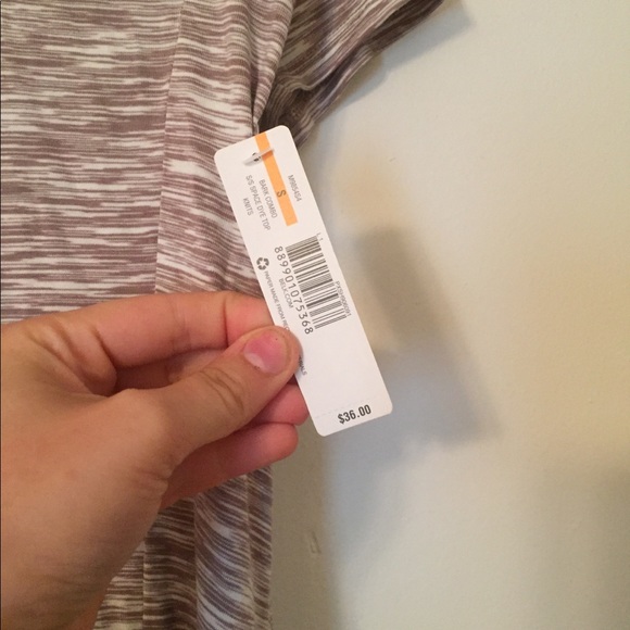 Top - Picture 2 of 6